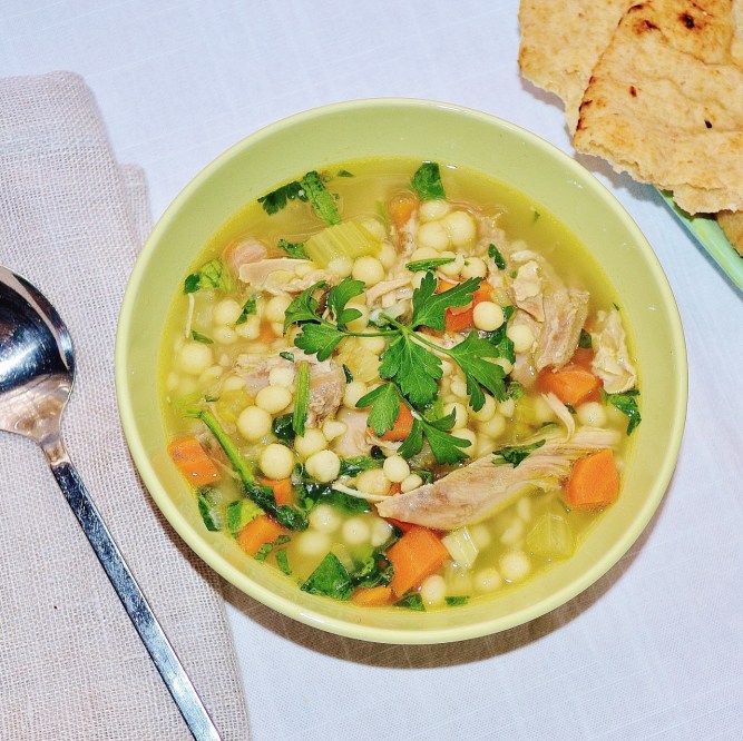 soupe à la dinde et au couscous de Jérusalem