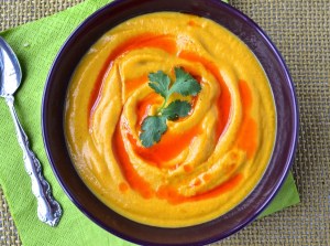 Potage de chou-fleur au lait de coco et son huile parfumée