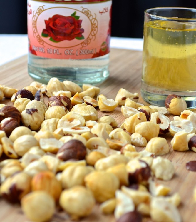 CHICKEN WITH HAZELNUTS, HONEY AND ROSE WATER