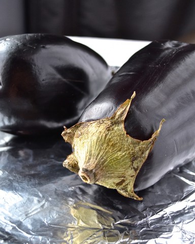 Lentilles et purée d'aubergine grillée