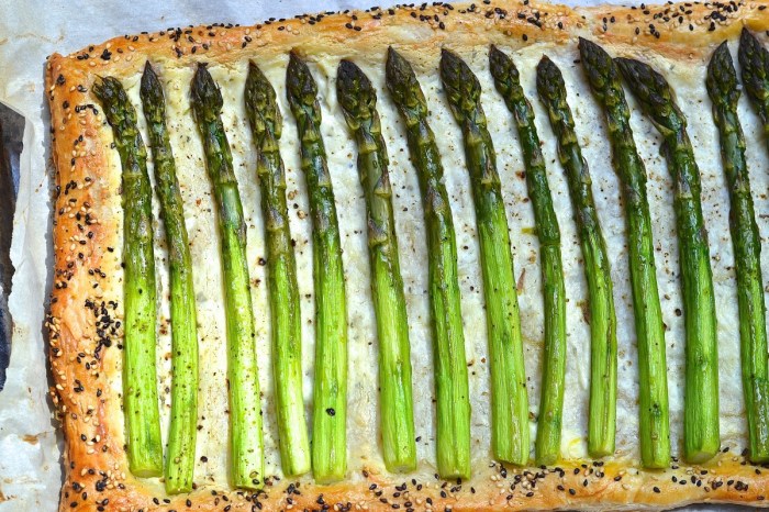 tarte feuilletée asperges et fromage - Asparagus and cheese pie