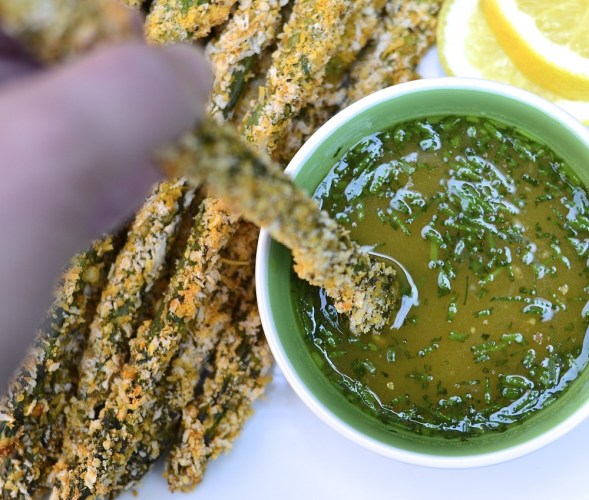 Asperges croustillantes et sauce miel et moutarde