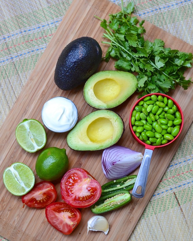 ingrédients pour guacamole aux fèves edamame