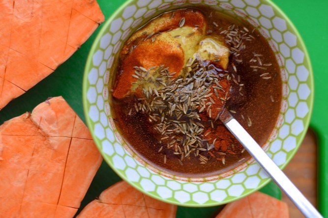 Moitiés de patate douce épicées