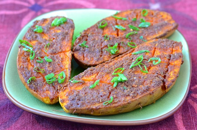 Moitiés de patate douce épicées